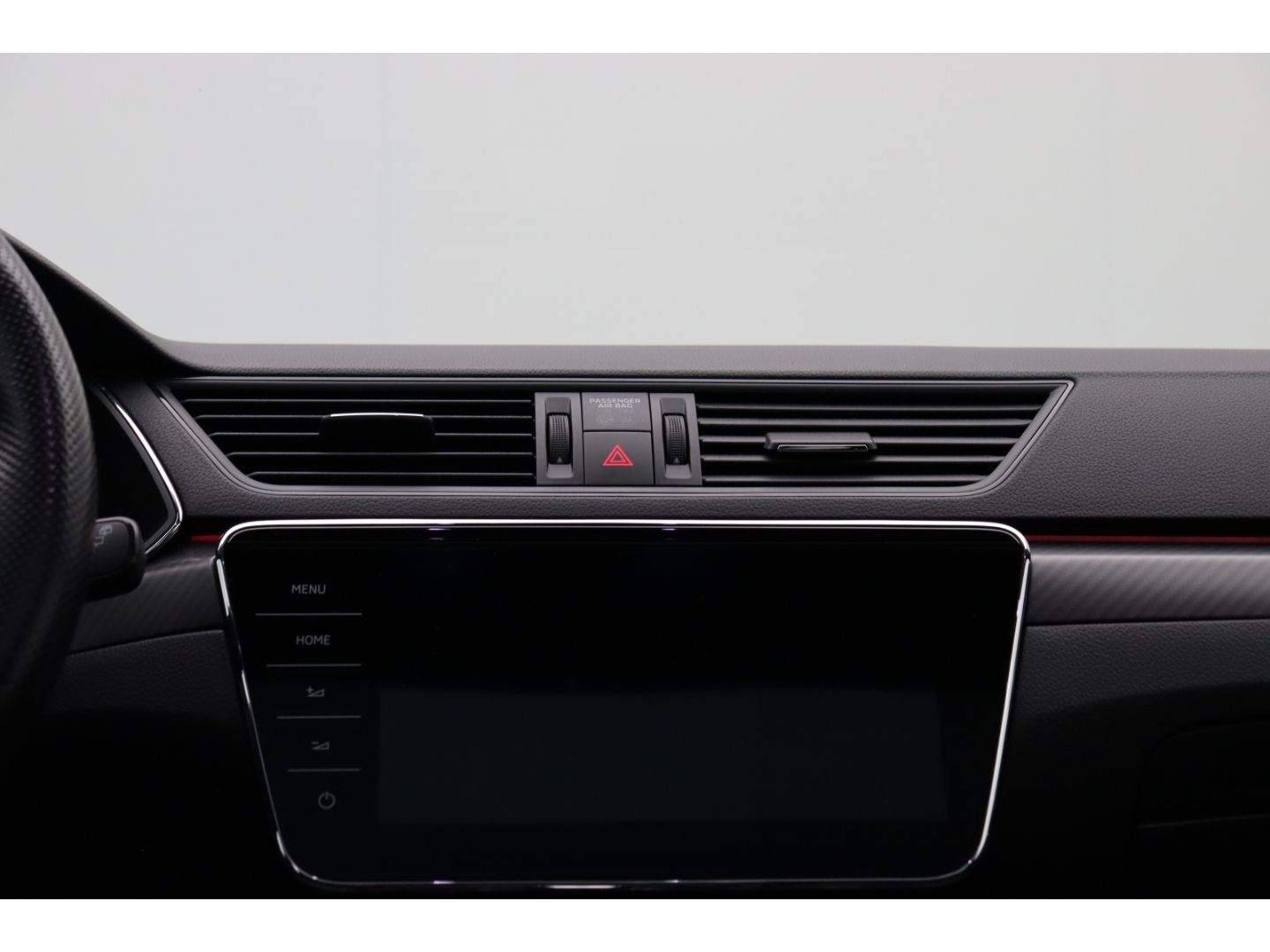 Fahrzeugabbildung SKODA Superb Combi SportLine 4x4 Digi Cockpit 360 Kame