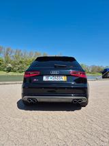 Audi S3 2.0 TFSI quattro - - Audi S3 mit Benzin-Antrieb: Limousine