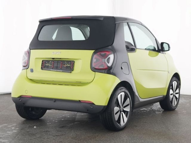 Smart fortwo EQ Cabrio Pulse Exclusive 22kW JBL LED imagem 3