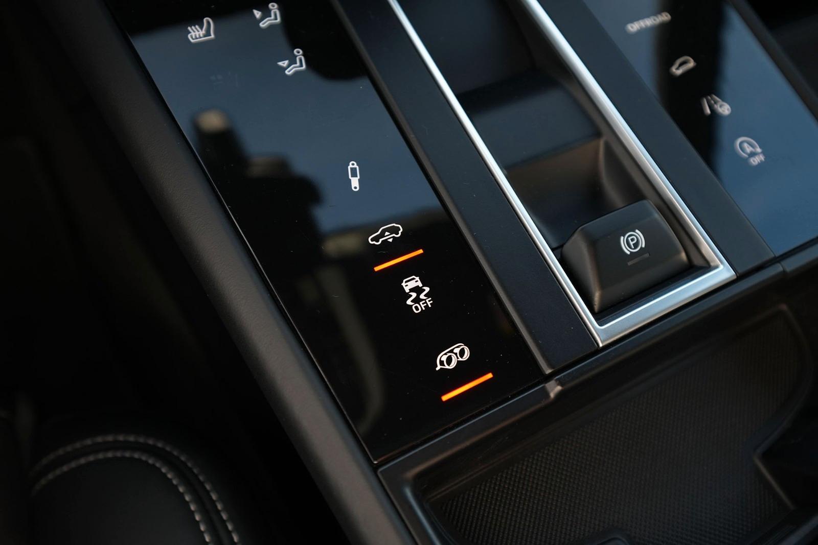 Porsche MACAN GTS MY24-ACC-PSCB-PANO-BOSE-CARBON-21"GT