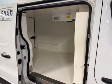 Renault Trafic - 11