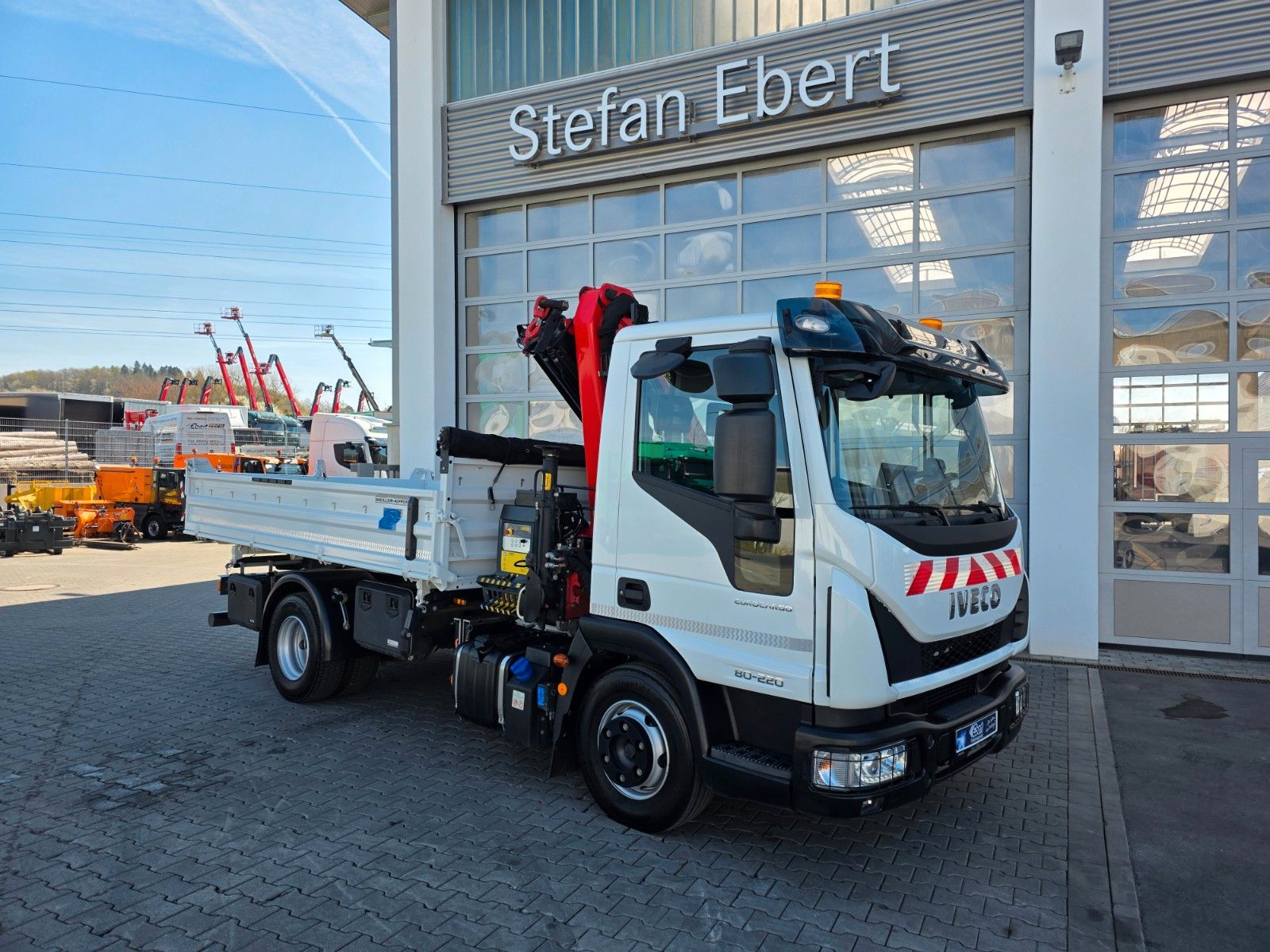 Fahrzeugabbildung Iveco Eurocargo ML80E22/P Palfinger PK 7.501 Funk 2AHK