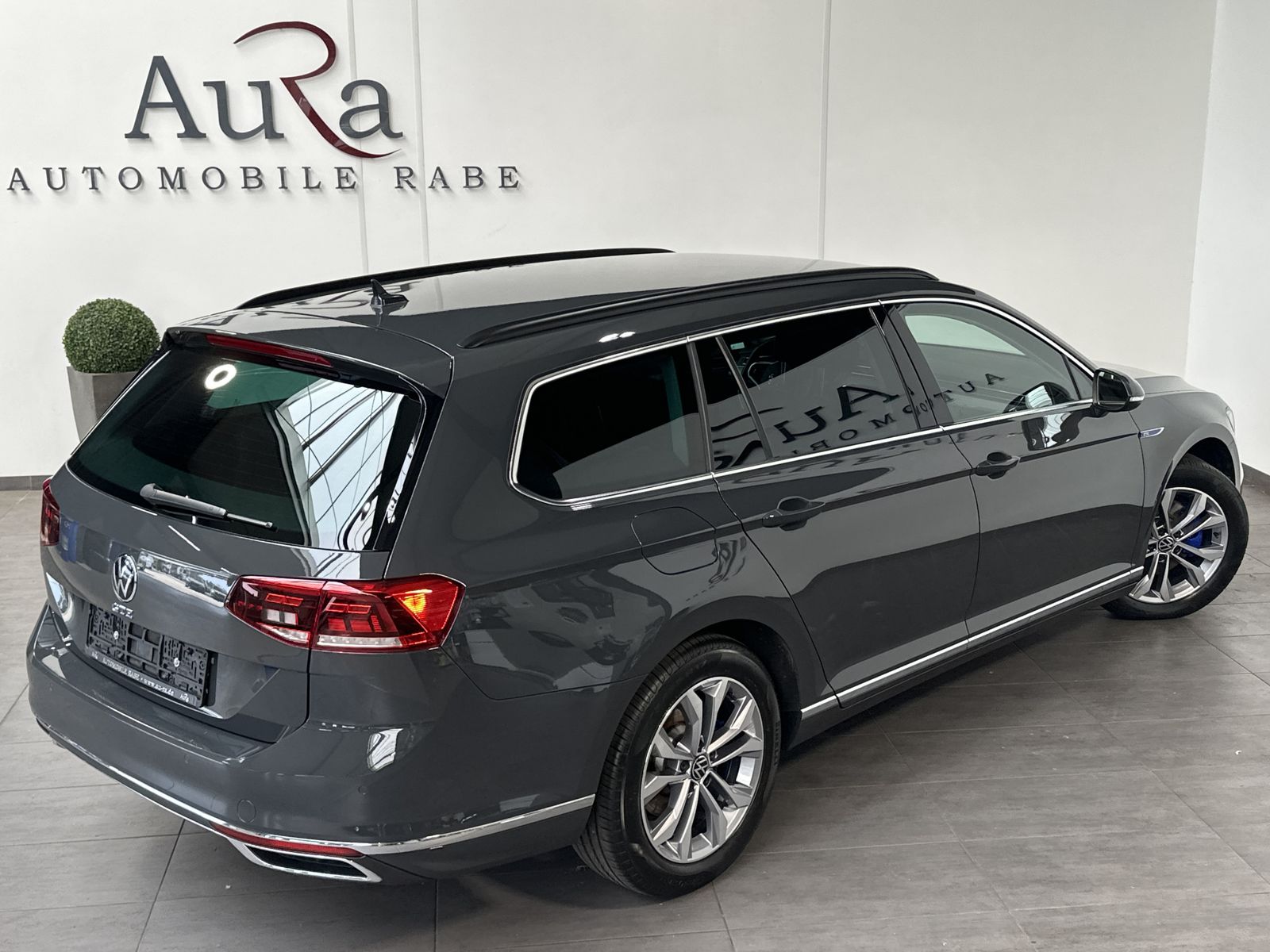 Fahrzeugabbildung Volkswagen Passat Variant 1.4 TSI GTE NAV+LED+AHK+KAMERA+PP