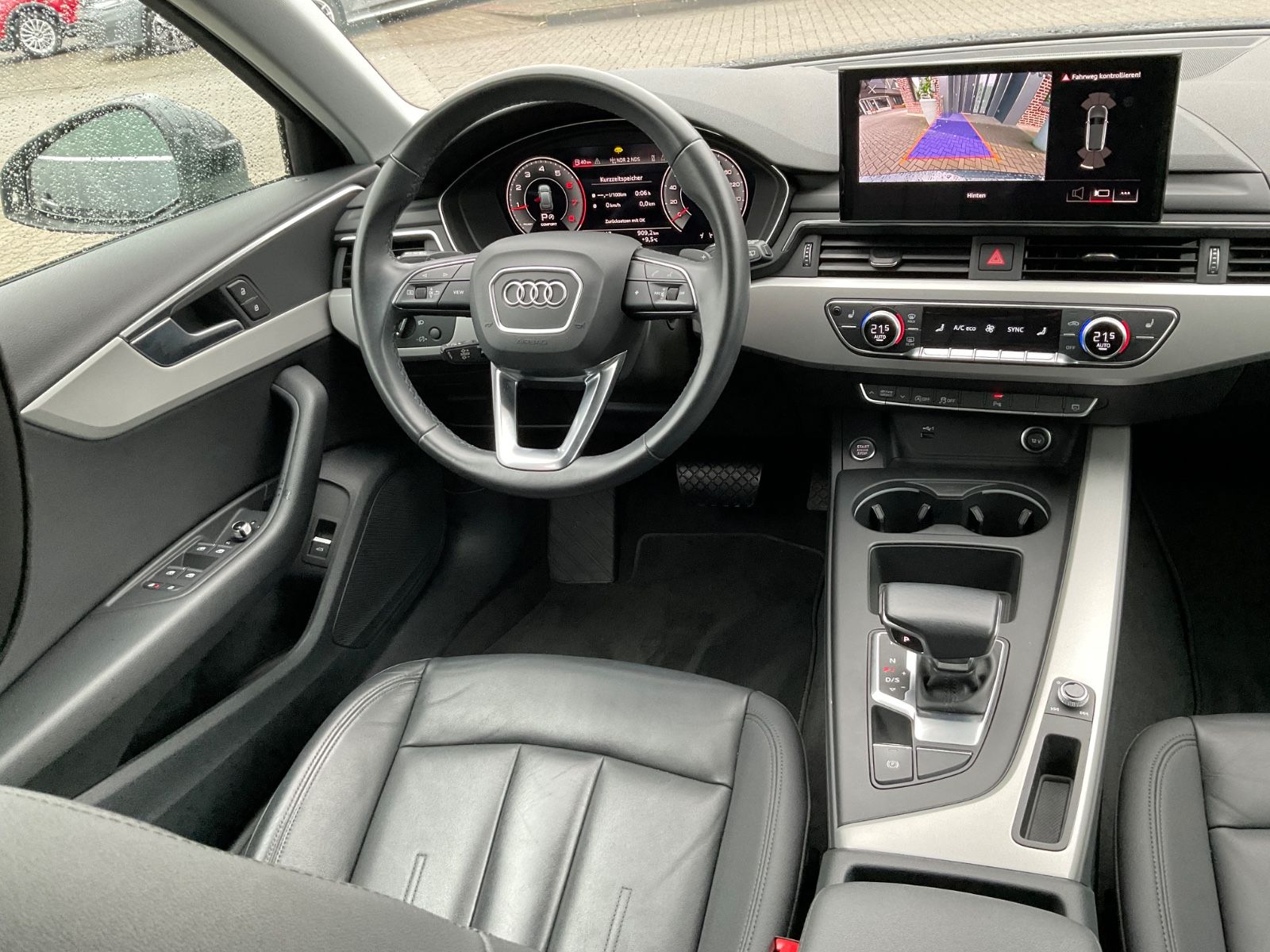 Fahrzeugabbildung Audi A4 Avant 40 TFSI quattro,Leder,ACC,Kamera,LED