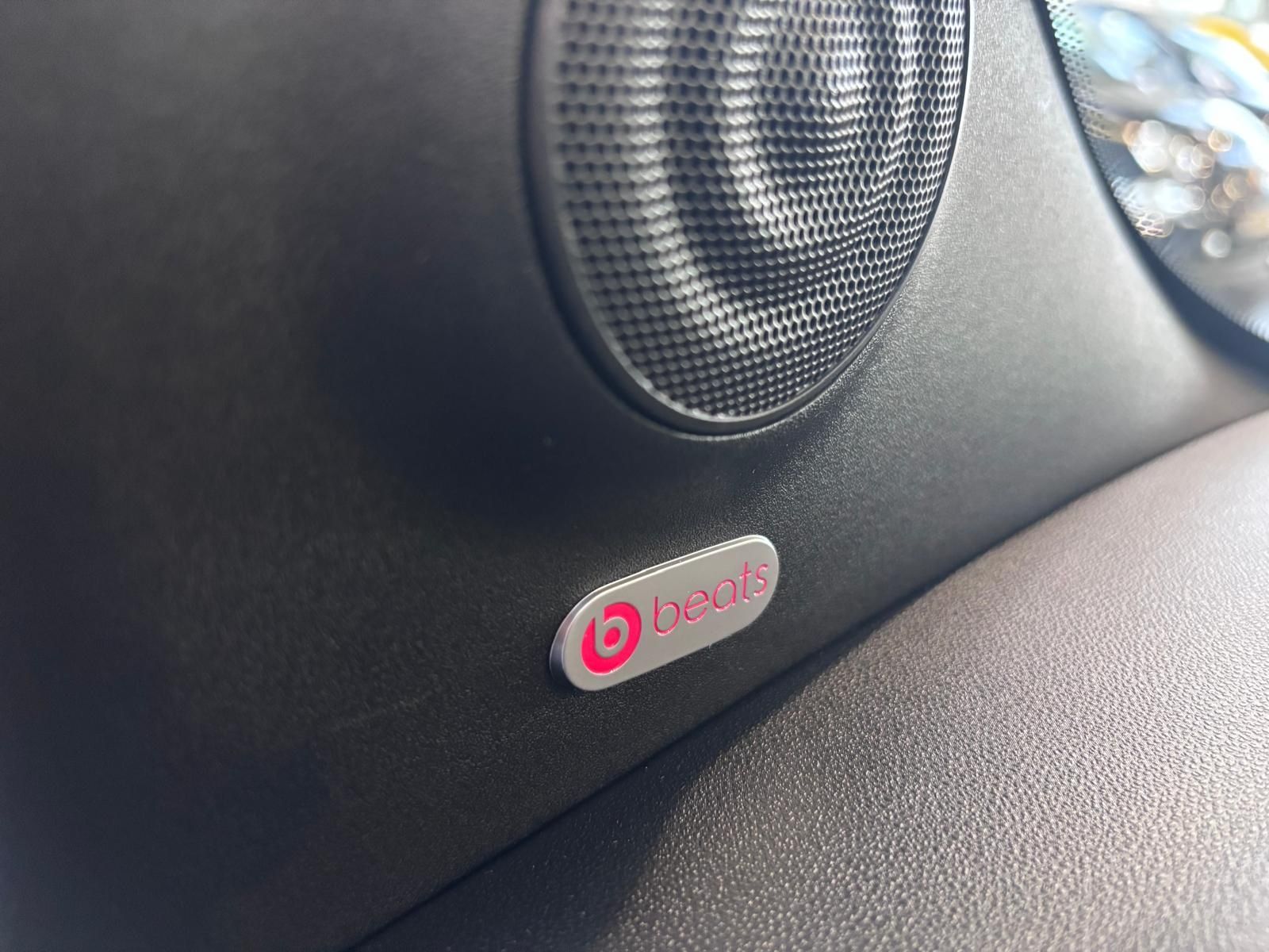 Fahrzeugabbildung Abarth 695C Turismo BEATS NAVI LEDER ALU