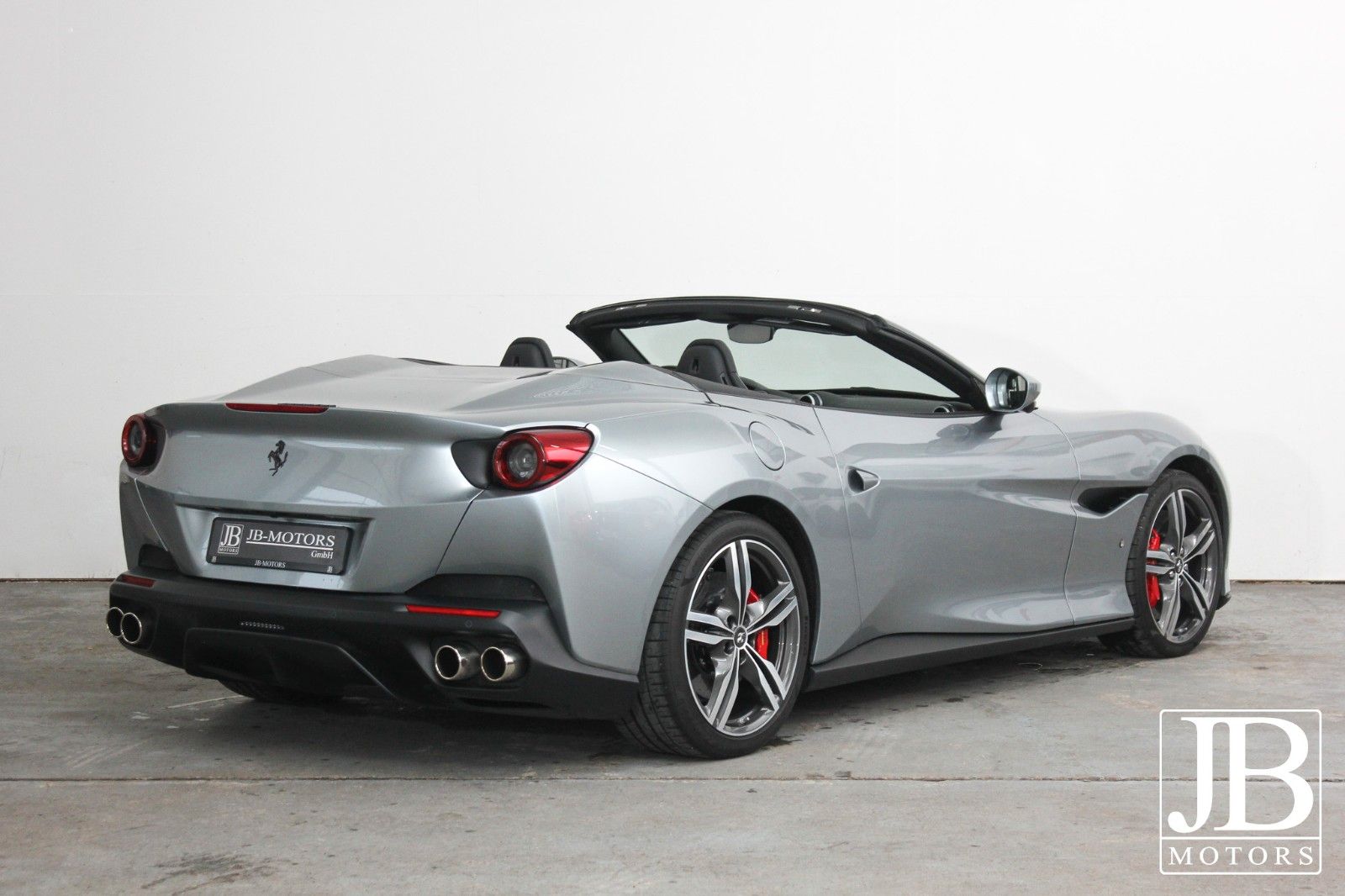 Fahrzeugabbildung Ferrari Portofino LED Beifahrer Display Alcantara
