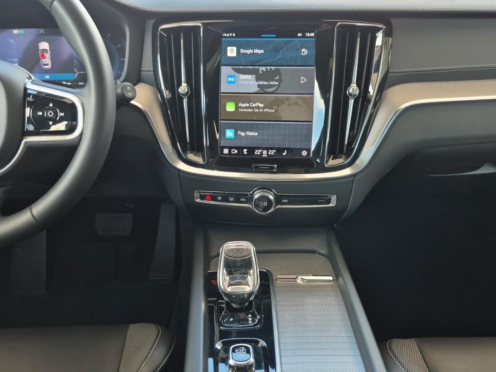 Volvo V60 Ultimate Dark 360 H&K Pano LED 4xSHZ