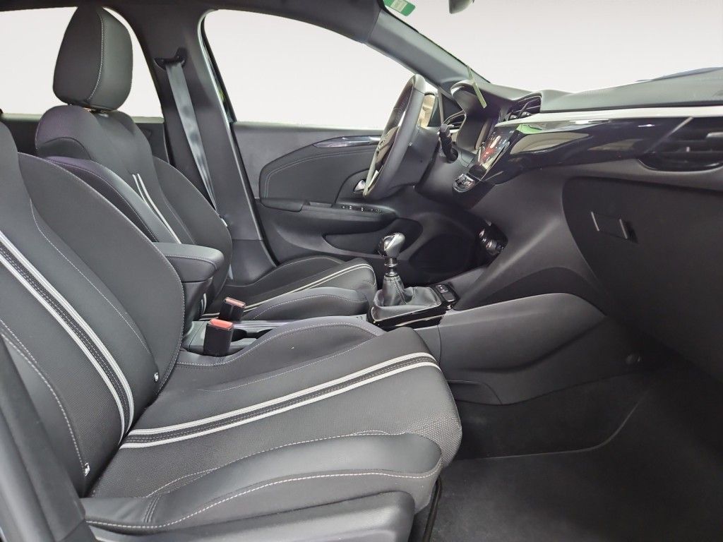 Fahrzeugabbildung Opel Corsa 1.2 GS Navi Sitz/Lenkradheizung PDC LED DA