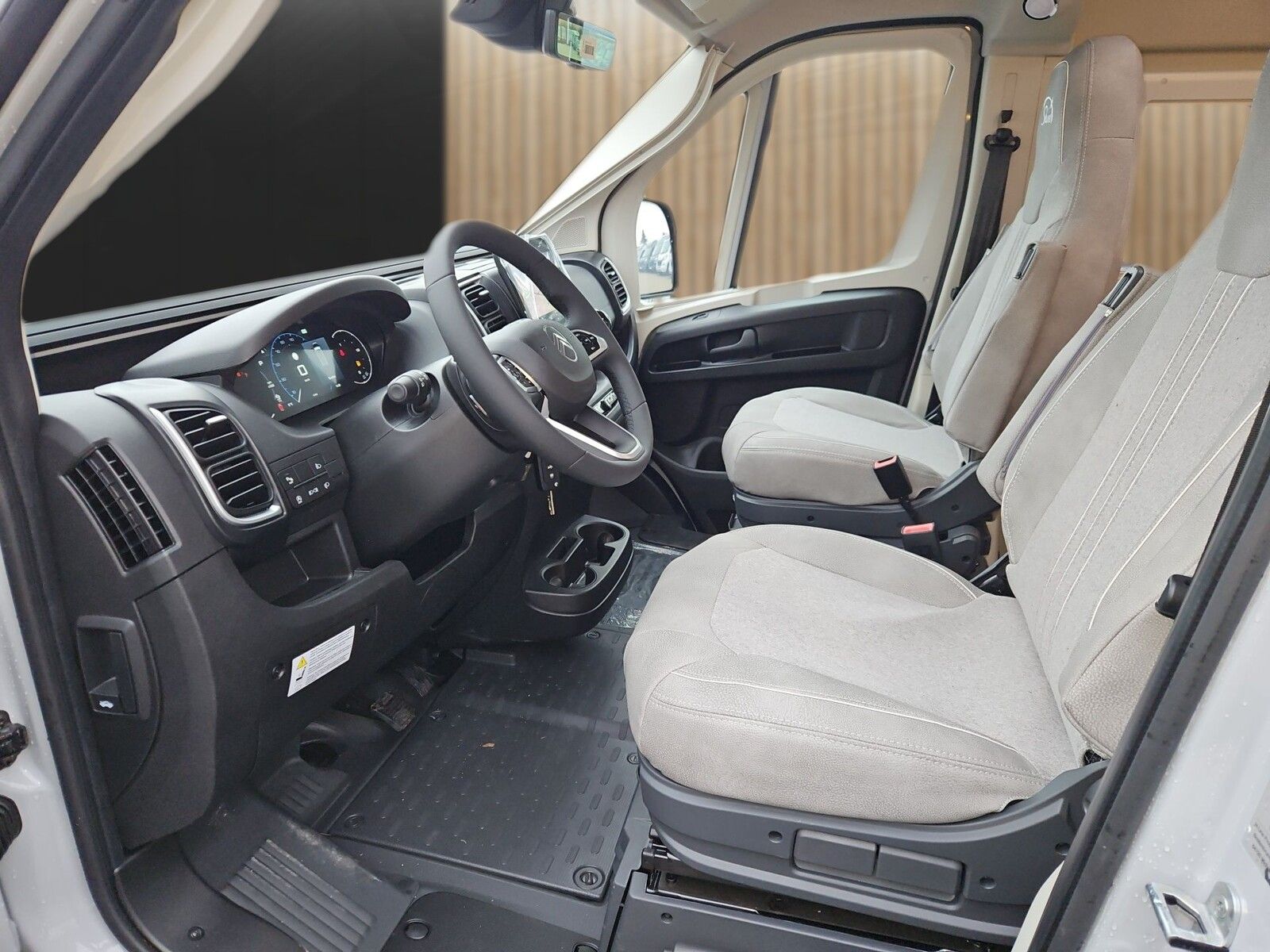 Fahrzeugabbildung Pössl Summit Shine 640 Citroen Mark,Solar,Standheizung