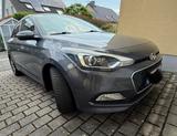 Hyundai i20 1.4 Style  neue Allwetterreifen Goodyear - Hyundai i20 Go mit Benzin-Antrieb