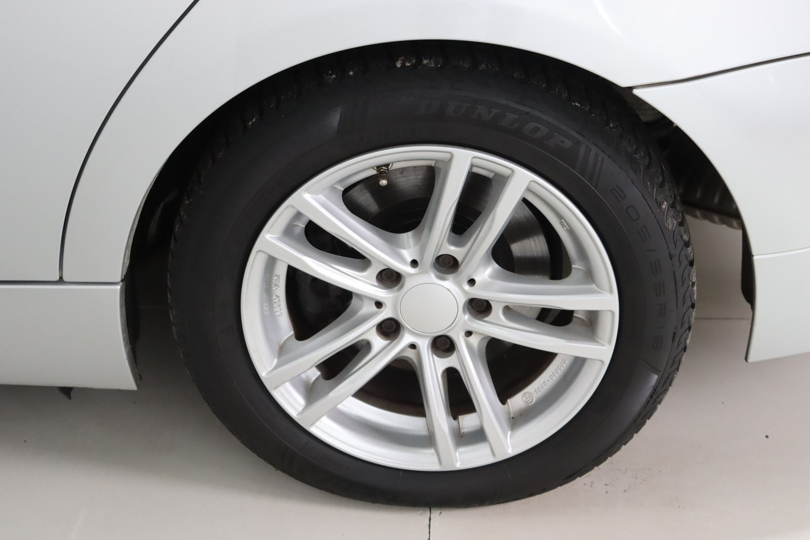 Fahrzeugabbildung BMW 320 d Touring