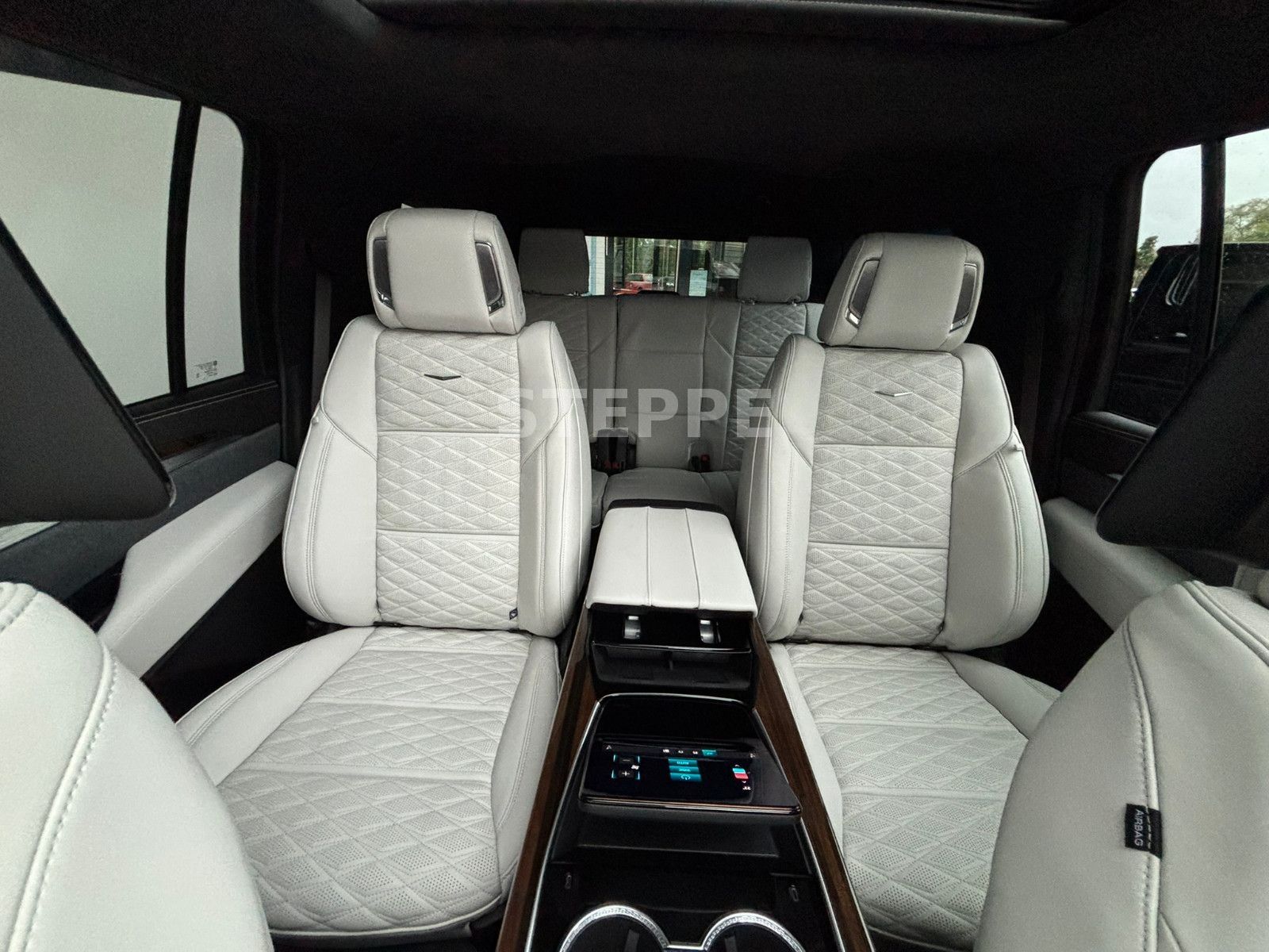 Cadillac Escalade FACELIFT MY26 6.2 V8 ESV Sport Platinum