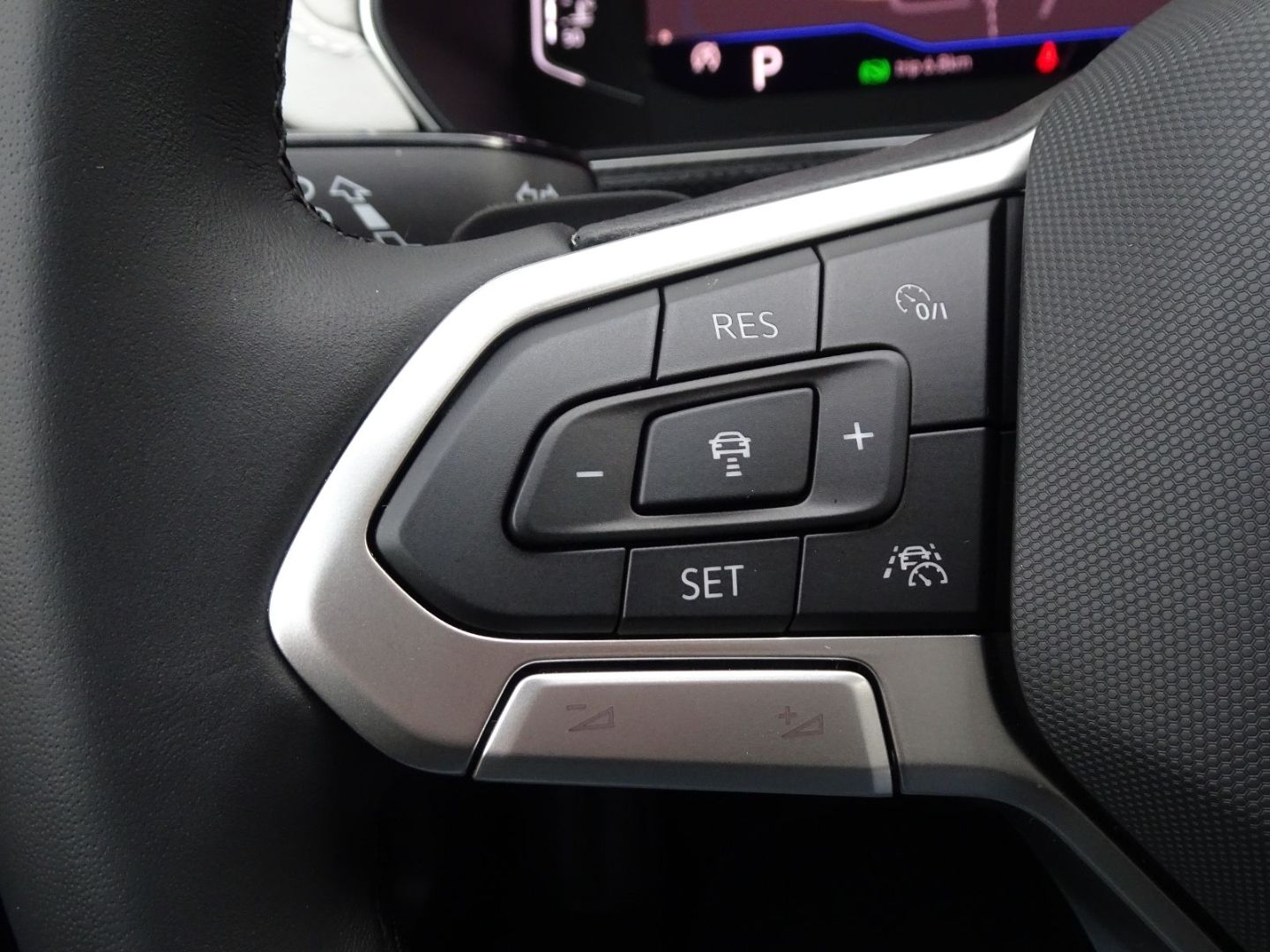 T-Cross 1.0 TSI DSG Style Navi/Kamera/LED/AHK