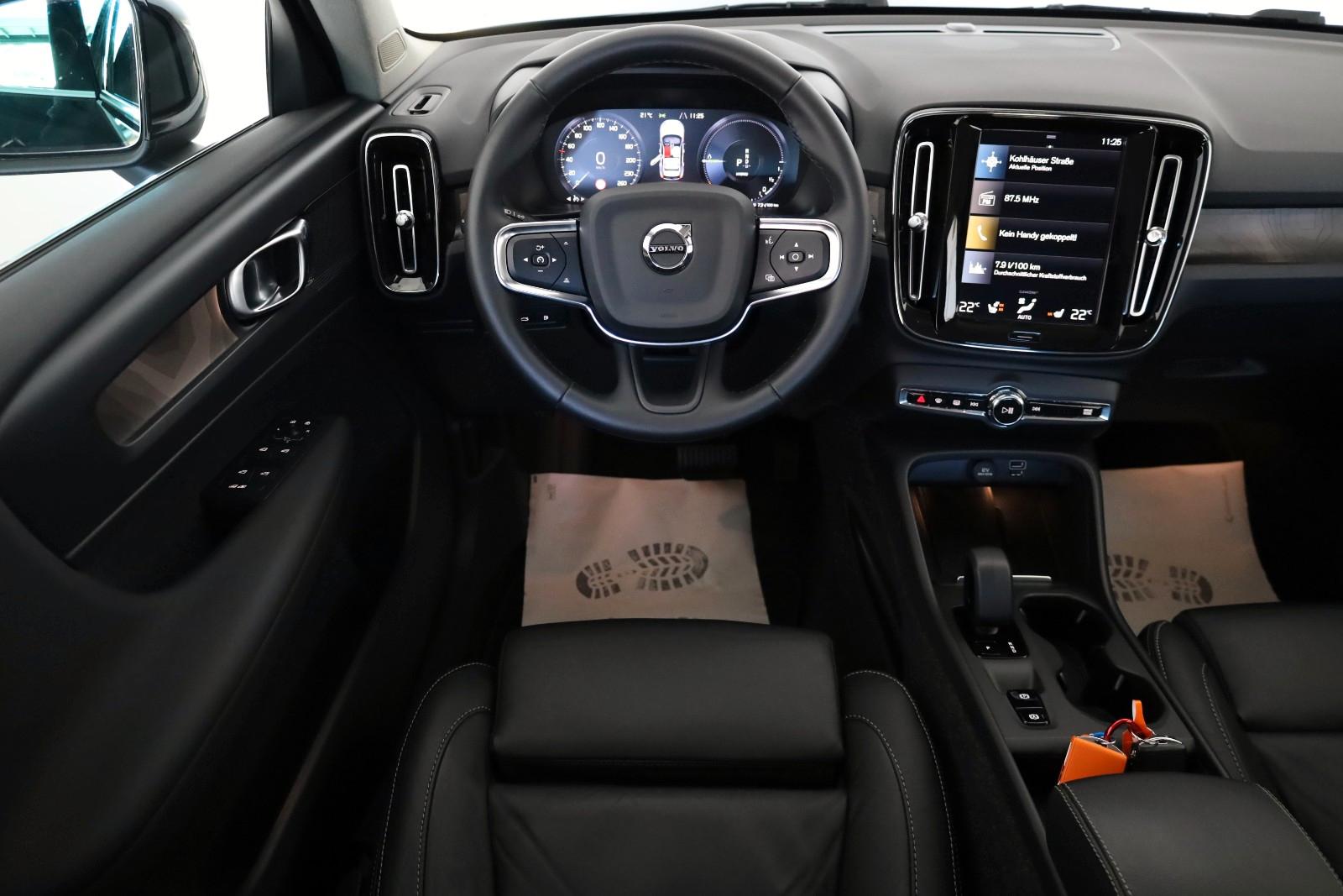 Volvo XC40 Core Recharge,Leder,Navi,LED,SH,Kamera,AHK