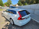 Volvo V90 T4 Momentum Pro, Standheizung, Leder - Volvo in Leipzig