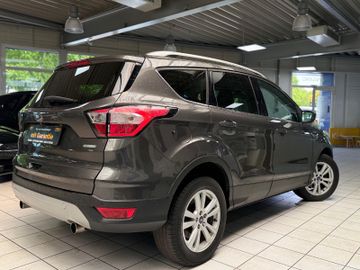 Ford Kuga - 4