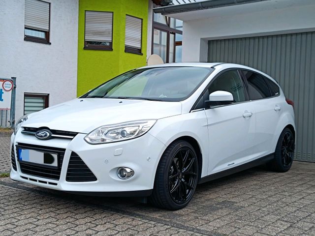 Ford Focus 1,6 Titanium