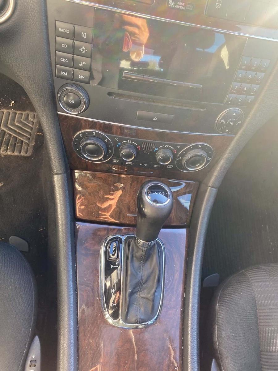 Mercedes-Benz C220 2006 — photo 7