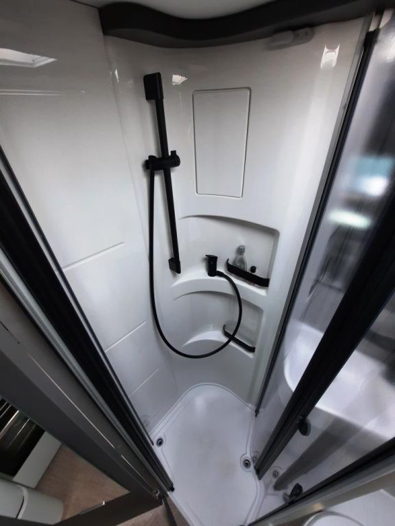 Fahrzeugabbildung HYMER / ERIBA / HYMERCAR B-Klasse MC I 600 Verfüg./Autark/AHK/TV/Markise