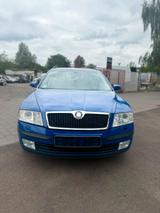Skoda Octavia Combi Elegance - Skoda Octavia aus 2007: Kombi