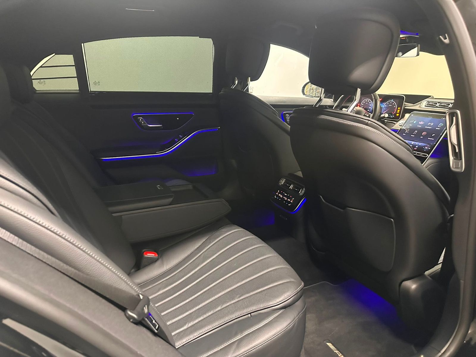 Fahrzeugabbildung Mercedes-Benz S 500 4MATIC L *AMG-LINE*DISTRO*TV*2xKLIMA*KEYGO