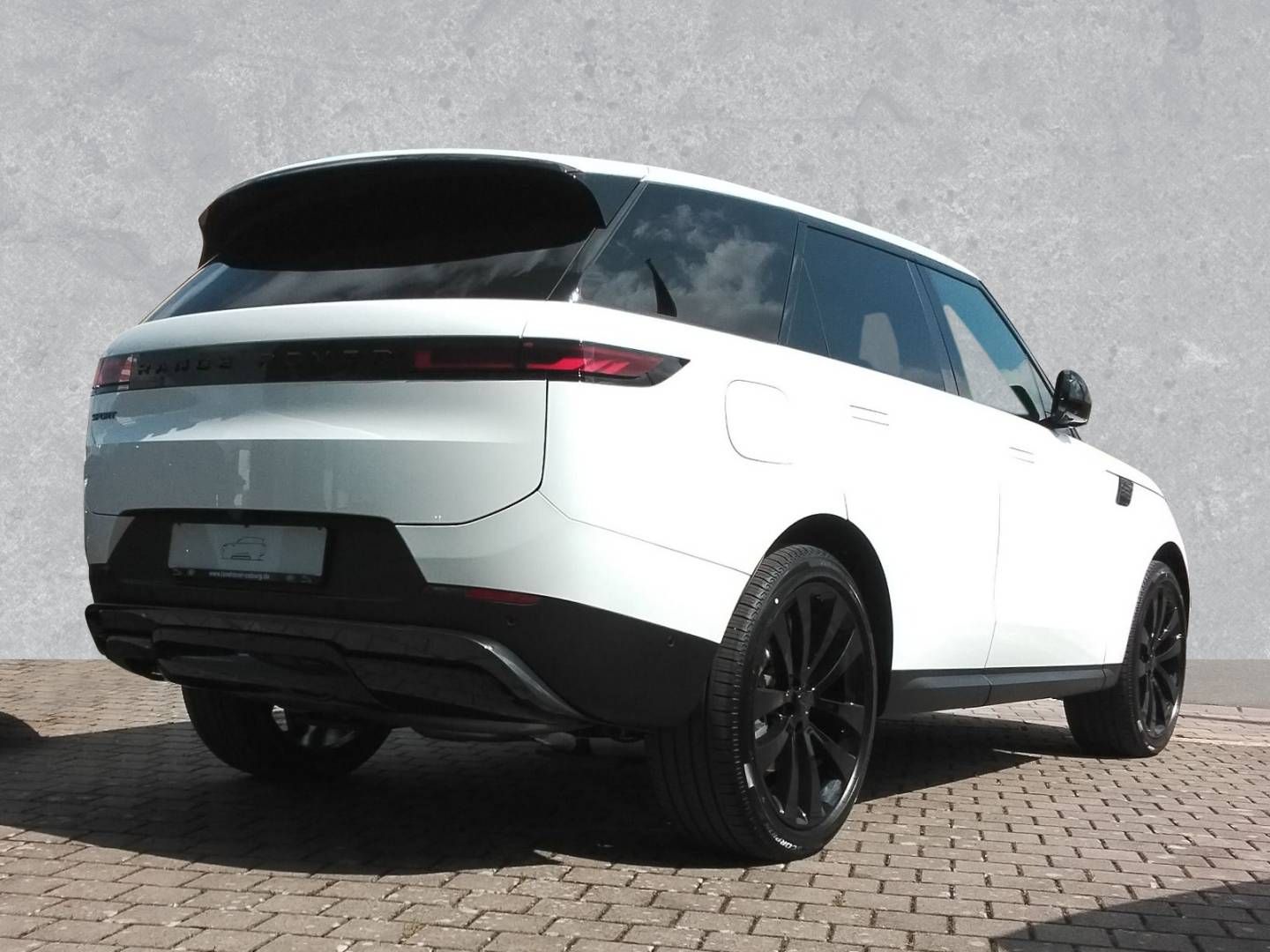 Fahrzeugabbildung Land Rover Range Rover Sport D250 SE