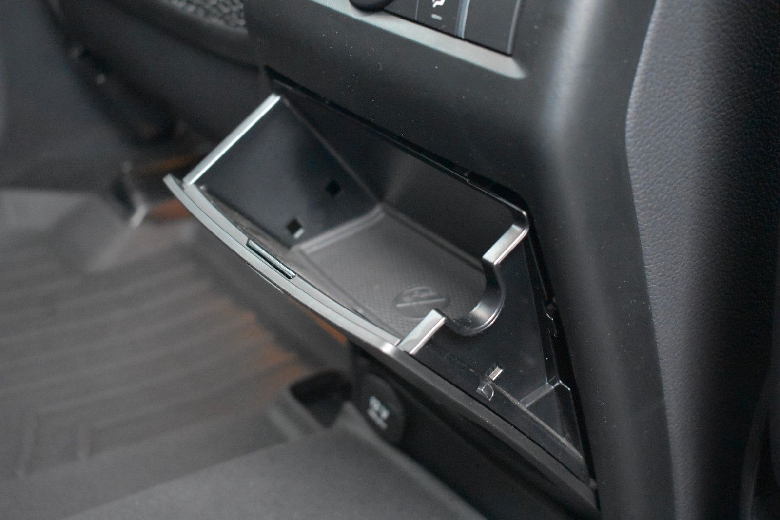 Fahrzeugabbildung Mercedes-Benz ML 350 CDI BlueTec 4Matic AHK/PANO/DISTRONIC