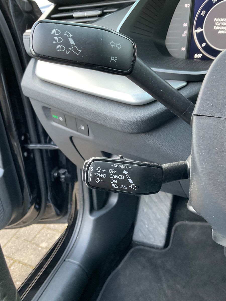 Fahrzeugabbildung SKODA Octavia Combi 2.0 TDI DSG,ACC,AHK,Navi,Kamera