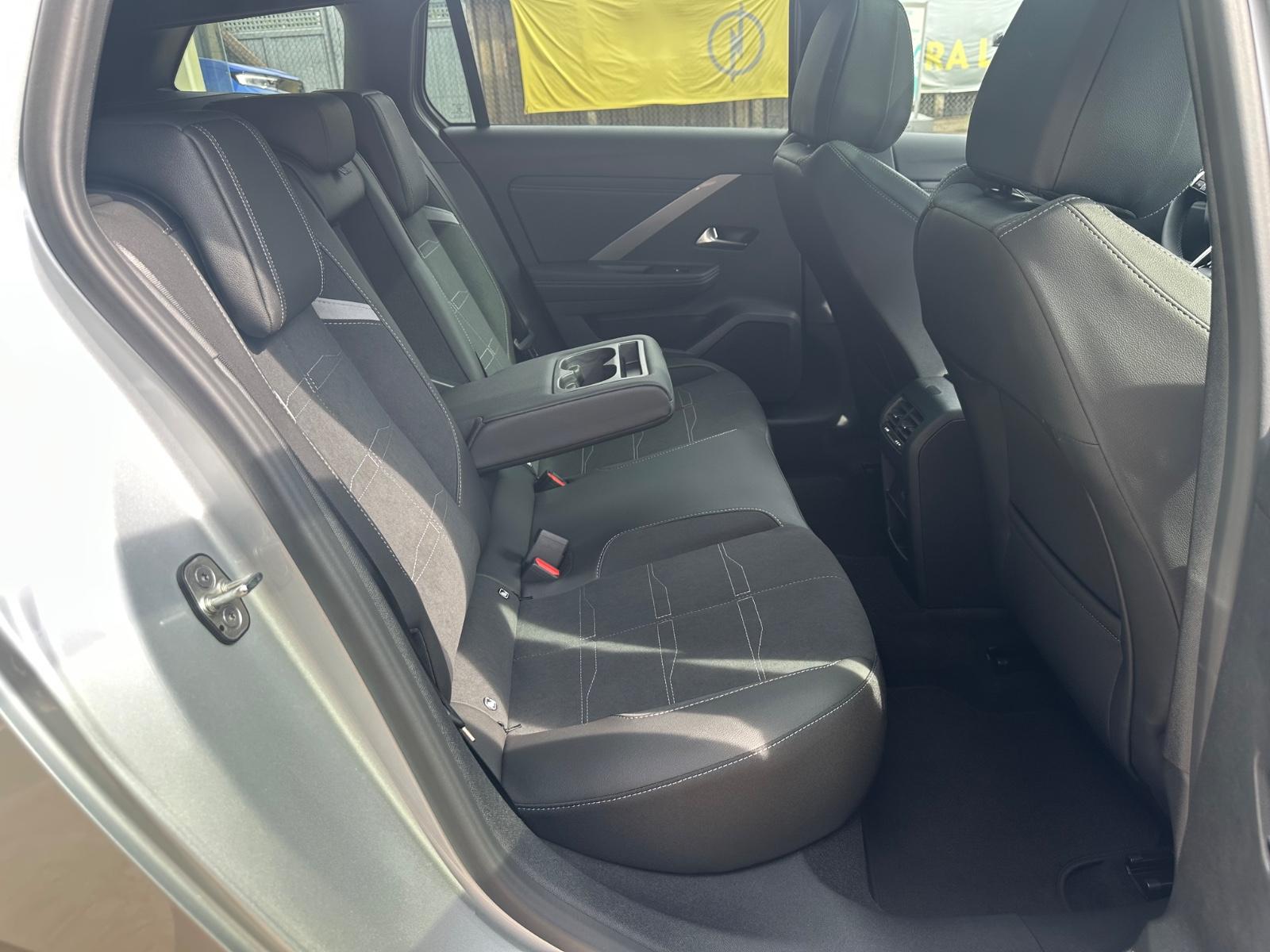Opel Astra ST Electric GS +Matrix+PANO+11KW+360KAMERA