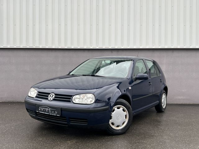 Volkswagen Golf 1.4 Basis