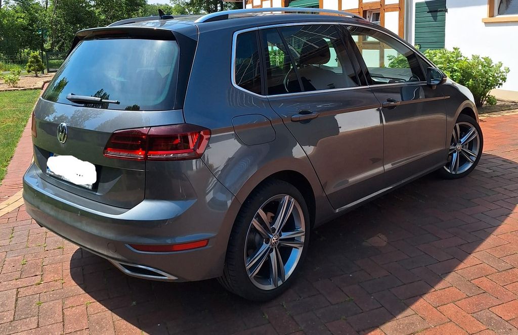 Image of Volkswagen Golf Sportsvan