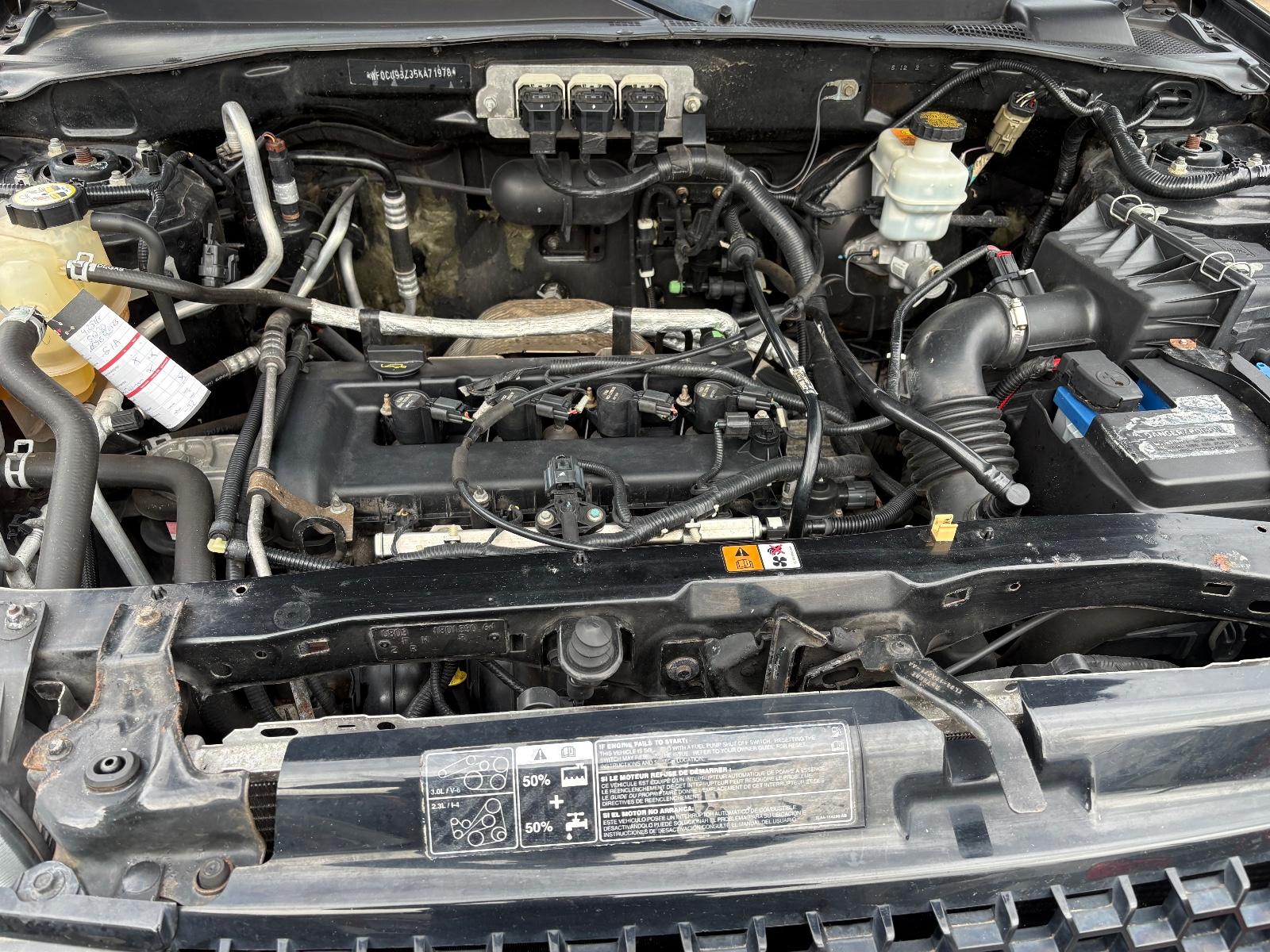 Ford Maverick 2004 — photo 12