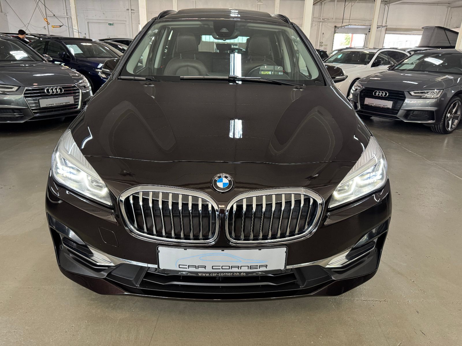 Fahrzeugabbildung BMW 218 d GRAN TOURER LUXURY PANO ACC HUD AHK BRAUN