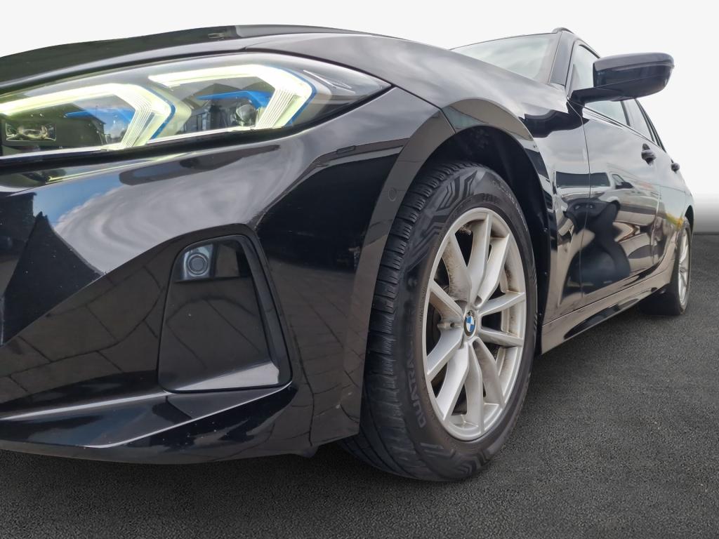BMW 3 Series i *CarPlay*, миниатюра 7