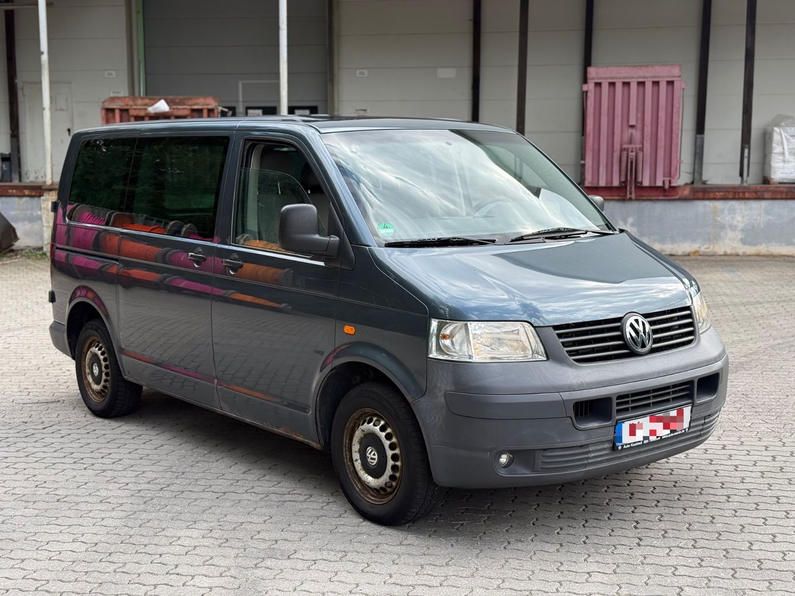 Volkswagen T5 Transporter - 1