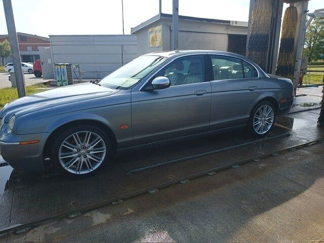 Jaguar S-Type 2.7 diesel V6 Executive