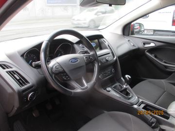 Ford Focus - 10