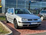 Volkswagen Golf 4 Variant Edition (98.000km) - aus 2000: Kombi