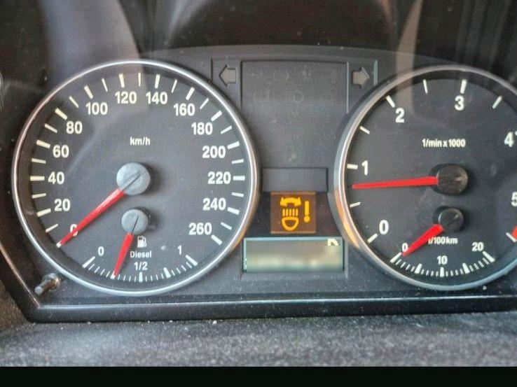 BMW 320 2012 — photo 5