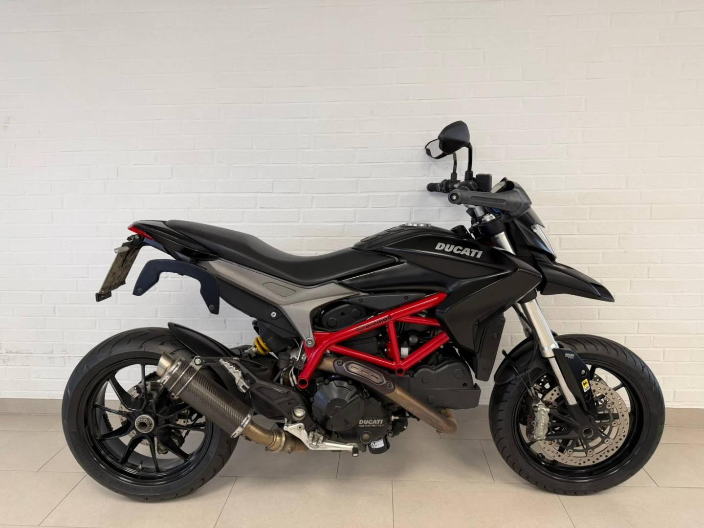 Ducati Hypermotard 821