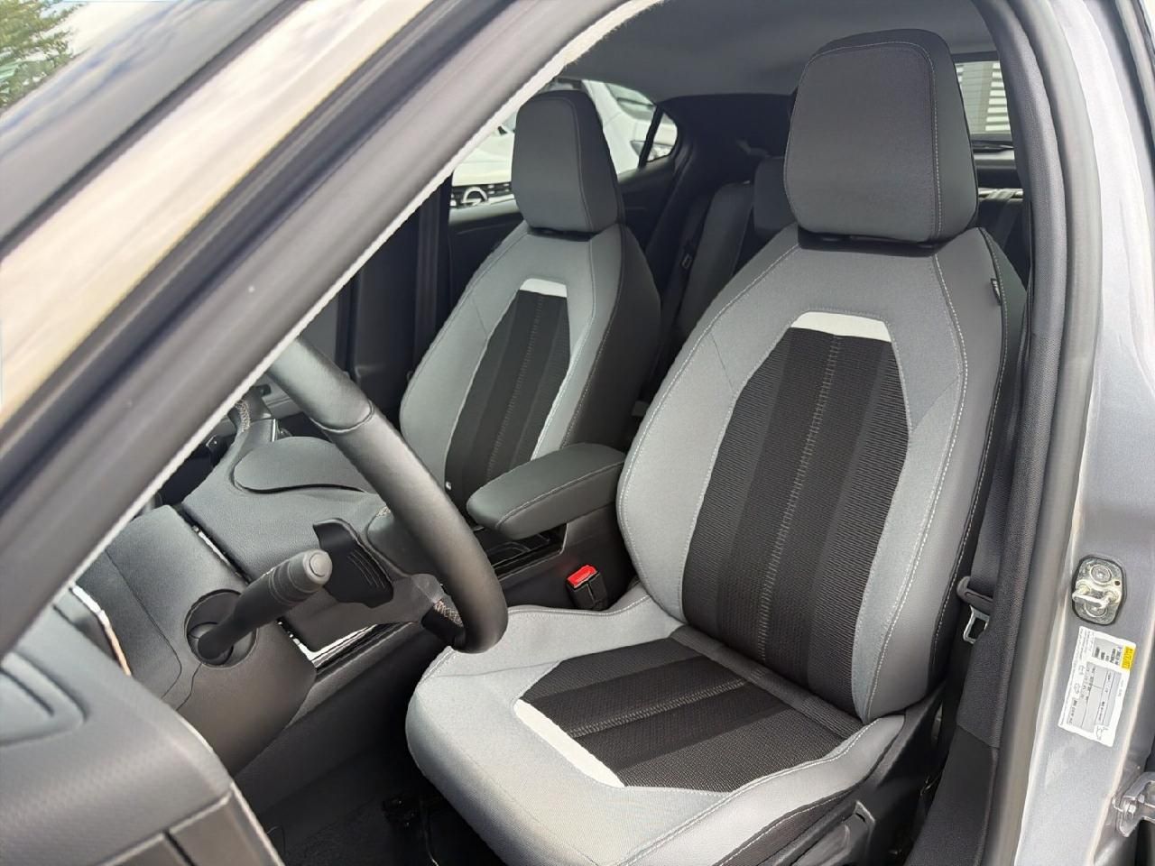 Fahrzeugabbildung Opel Mokka Elegance