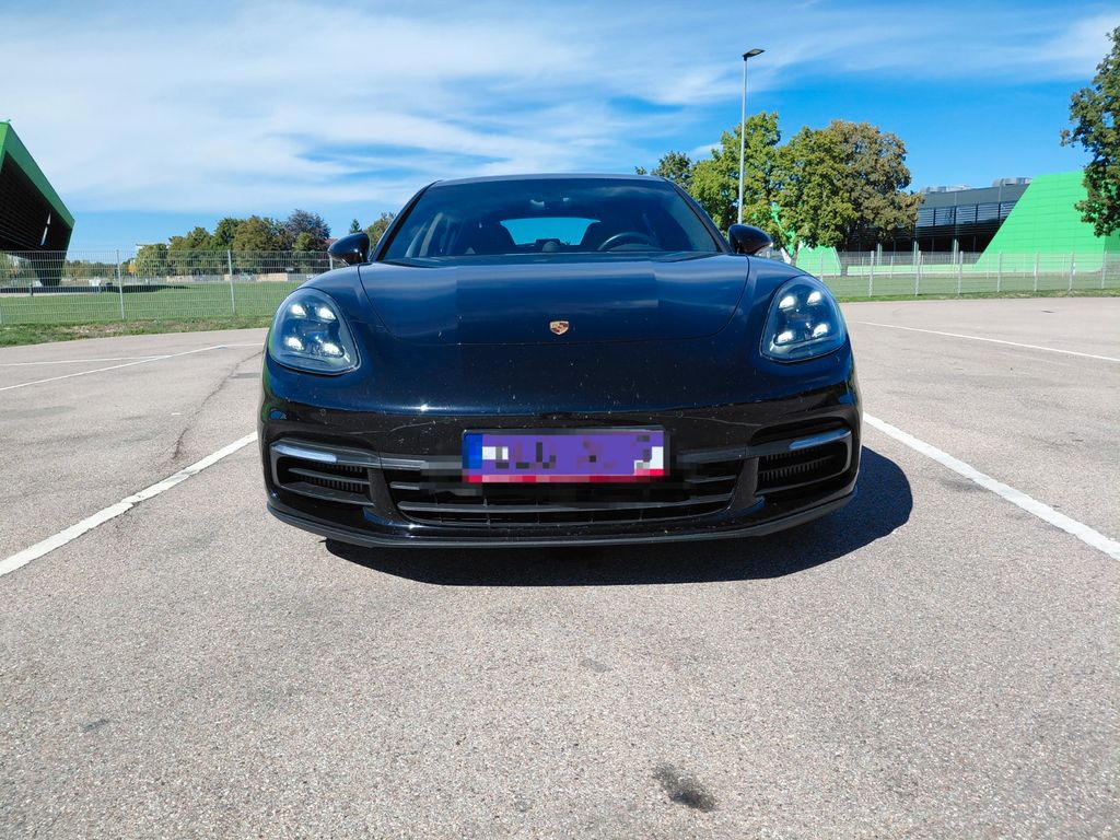 Image of Porsche Panamera