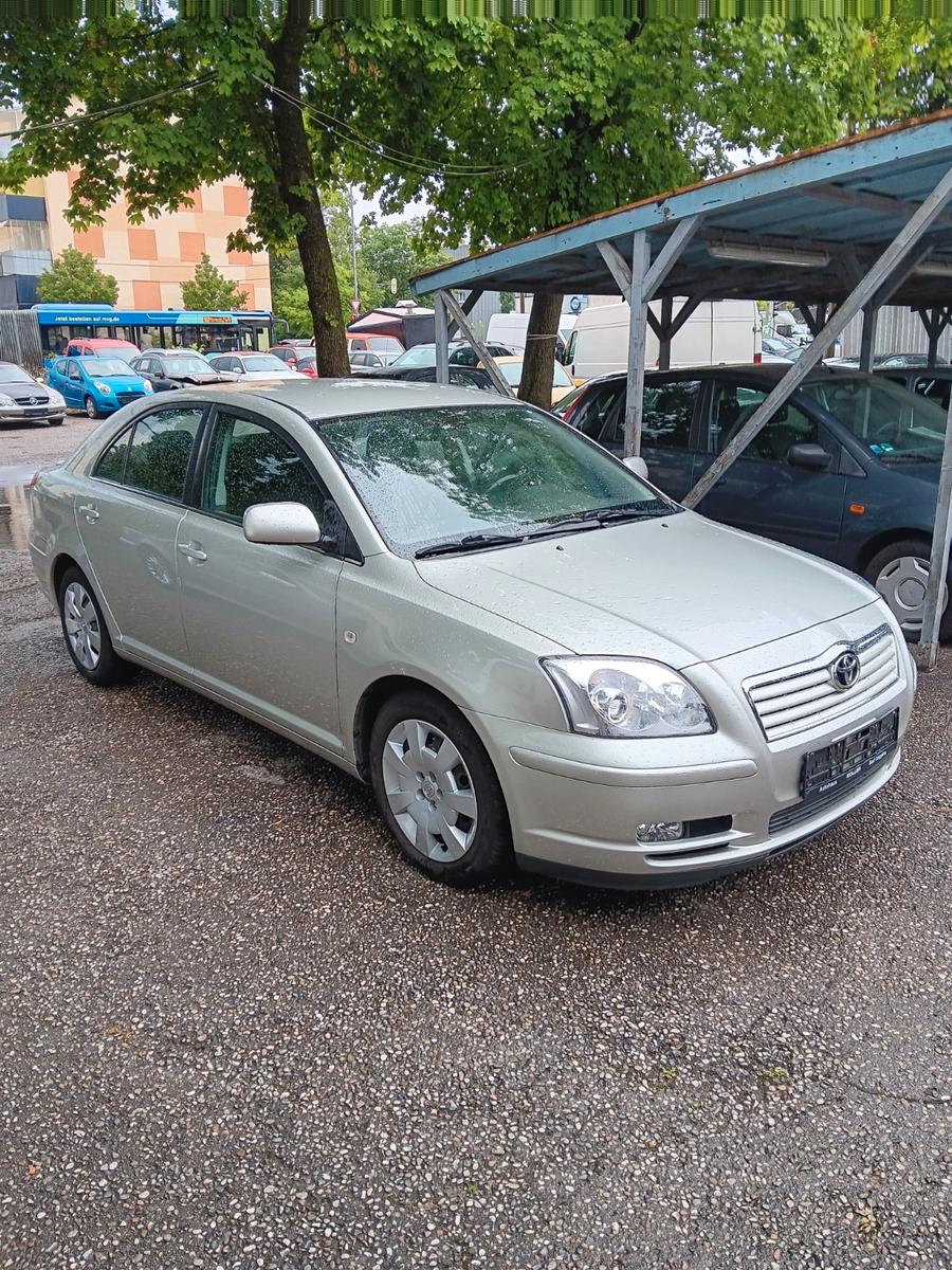 Toyota Avensis Executive 2.4-l-VVT-i Automatik