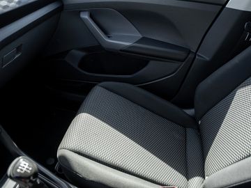 Volkswagen T-Cross - 10