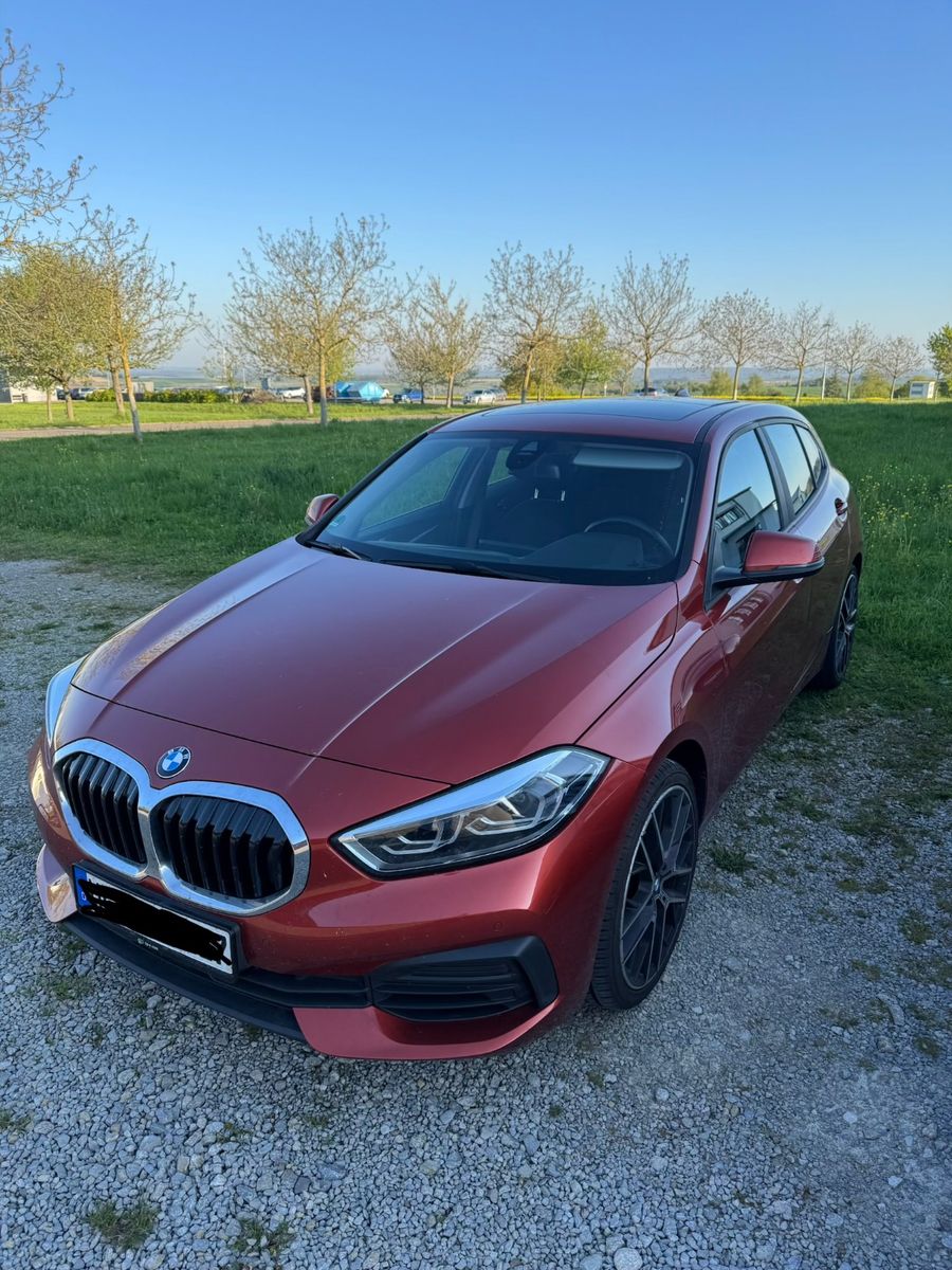 BMW 1.16i /Sunroof-Panoroma/Live Cockpit/CarPlay/19