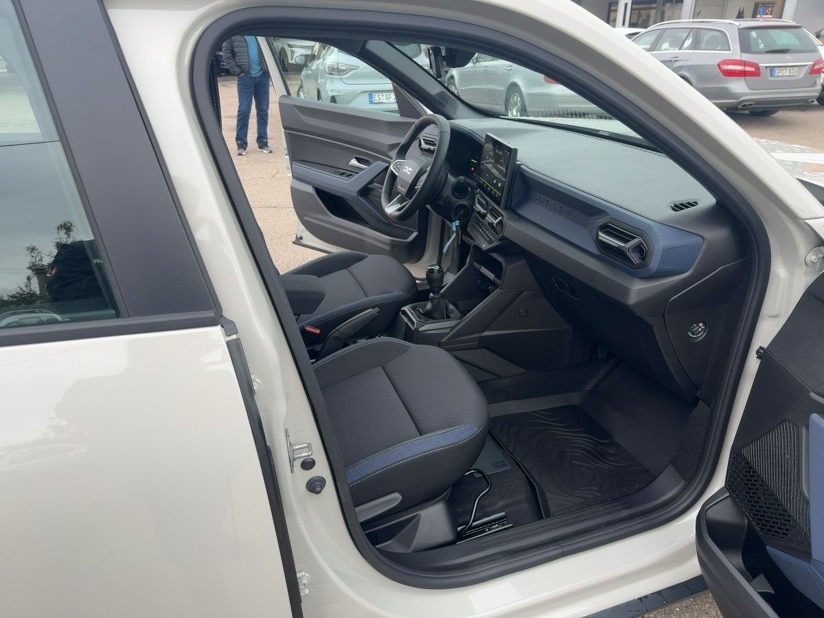 Fahrzeugabbildung Dacia Duster Expression TCe130 4x4 Winterpaket