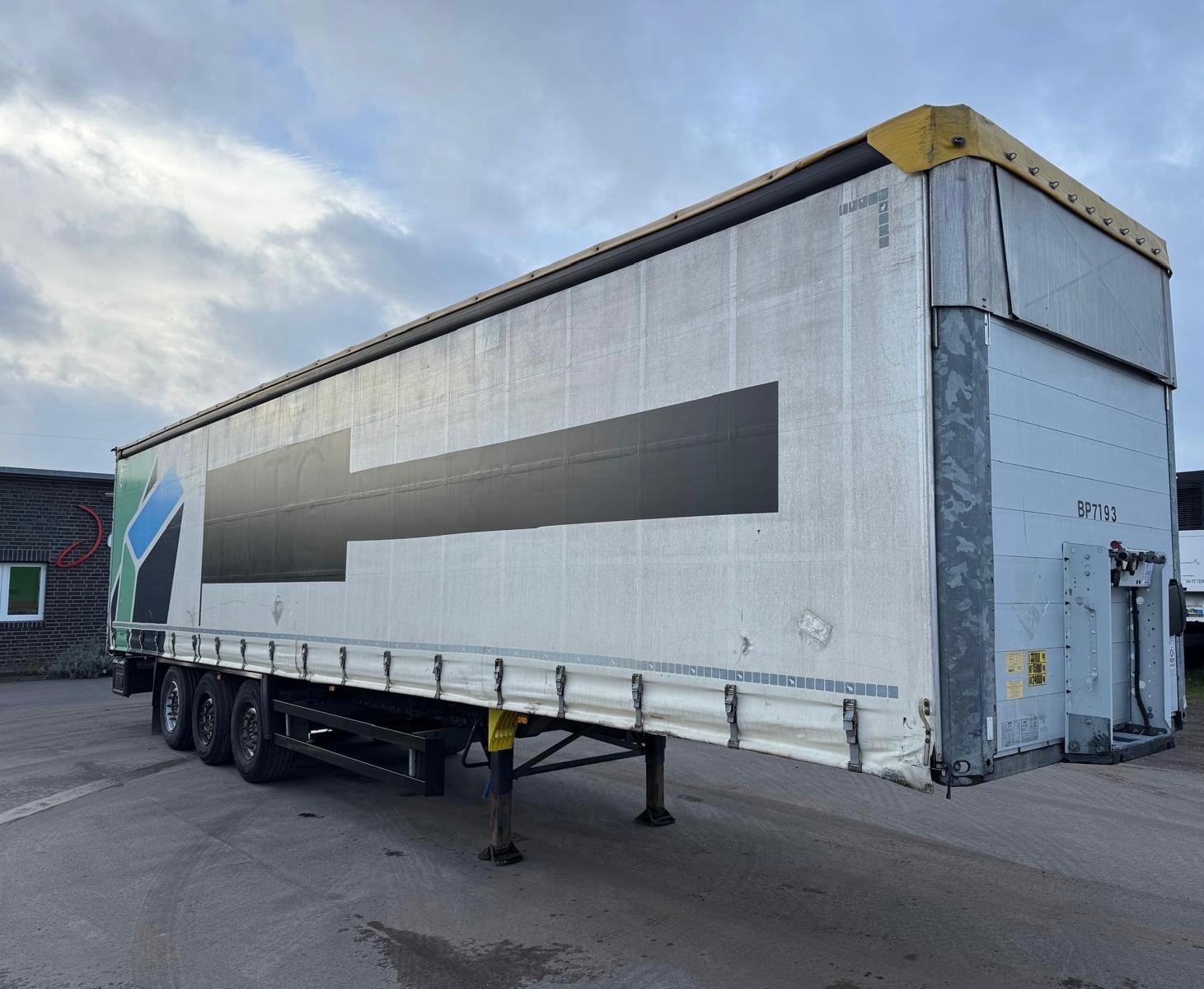 Schmitz Cargobull S01/ XL-Code/ Standard /Edscha / Plane / Hubdach