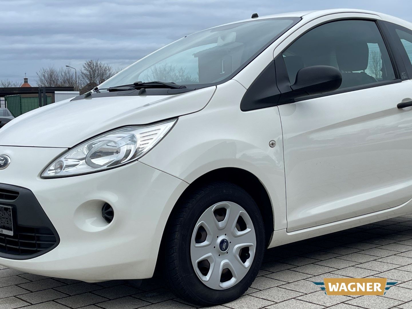 Fahrzeugabbildung Ford Ka Ambiente 1.2 Klima SHZ Tüv 07/26