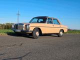 Mercedes-Benz Mercedes Strich8 W114 230.6 - Mercedes-Benz: Strich 8