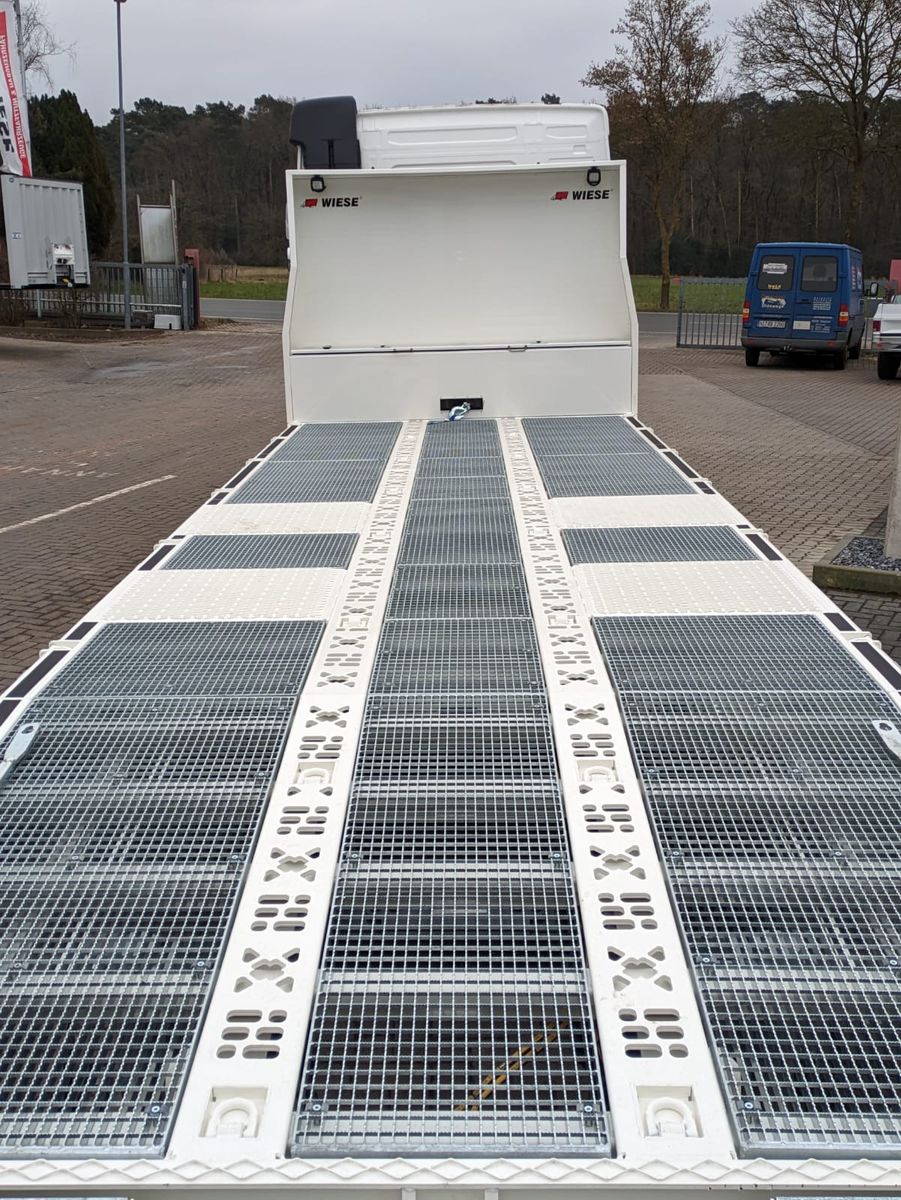 Fahrzeugabbildung Volvo Volvo FH 420 Maschinentransporter mit Rampen